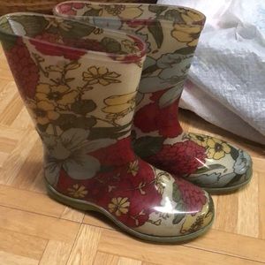 Rain boots